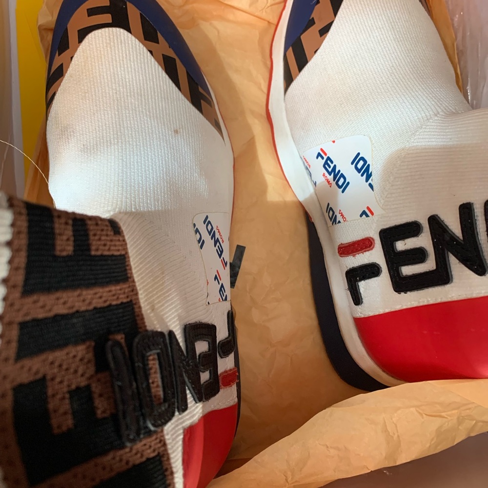 Fendi boots small box says 38 runs small